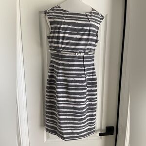 Calvin Klein Silver and White Sheath Mini Dress Size 6